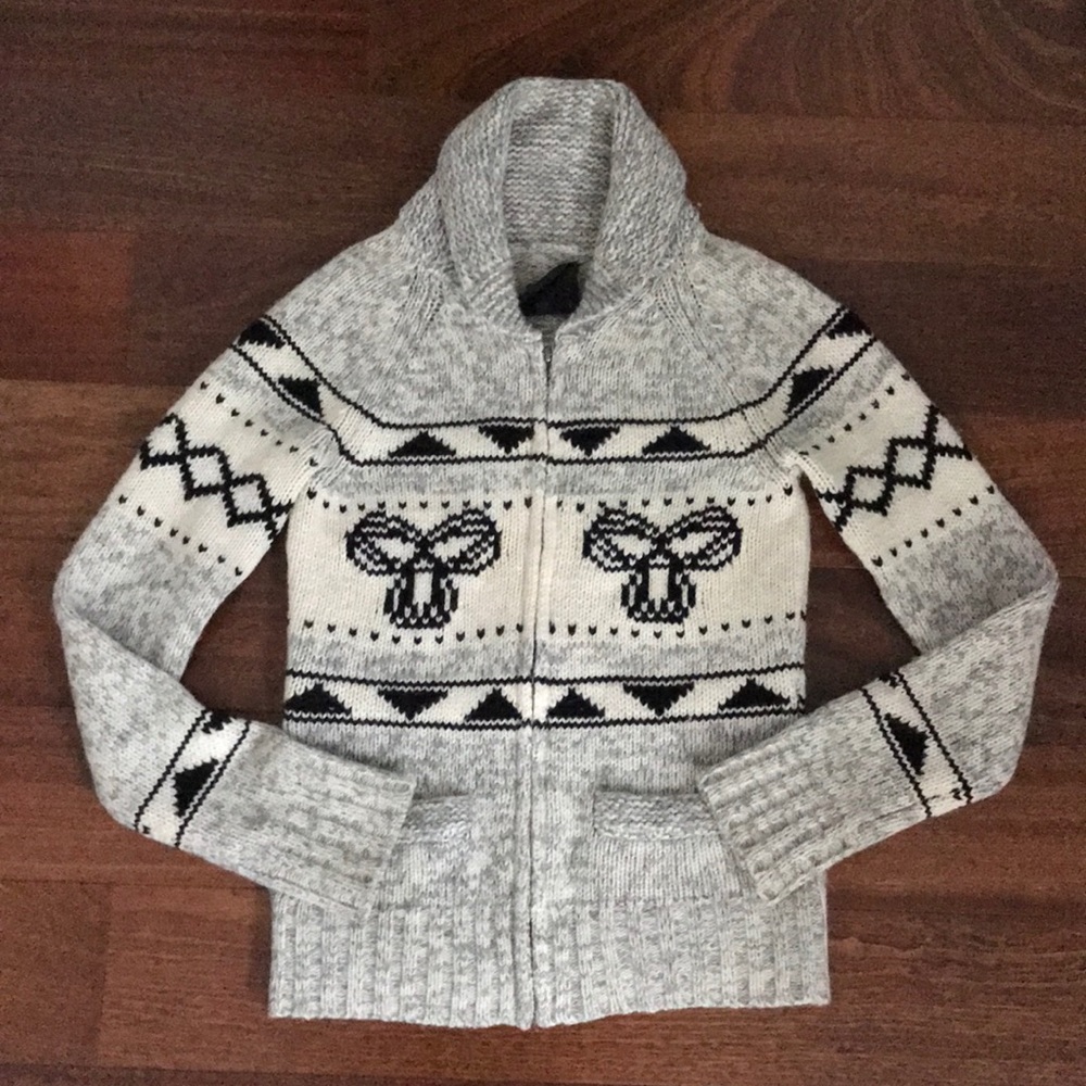 Aritzia TNA Knit Sweater Small